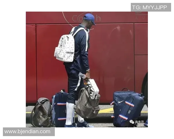 巴西足球明星背的包包揭示时尚潮流与运动精神的完美结合