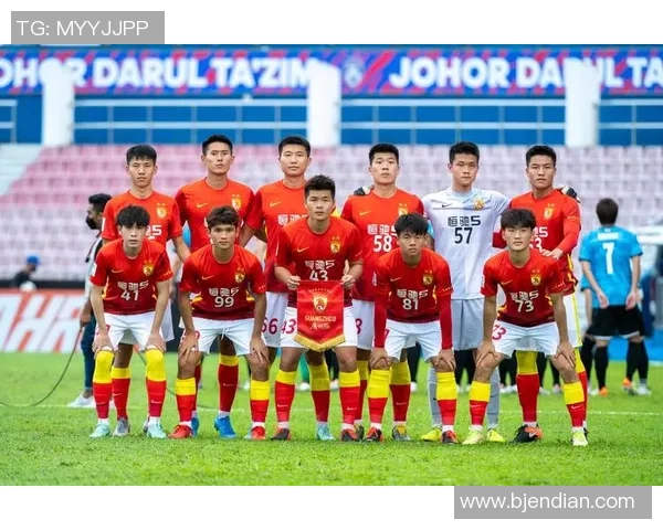 广州足球队在最新足球状态排行榜中荣登第4名展现强劲实力与潜力