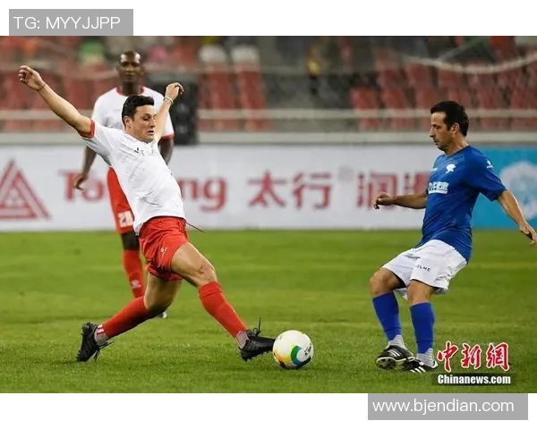 当今足球明星现役风采大揭秘精彩瞬间回顾与分析