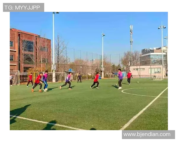 科学足球训练:提升团队配合的创新方法与实战技巧分享 科学足球训练:提升团队配合的创新方法与实战技巧分享