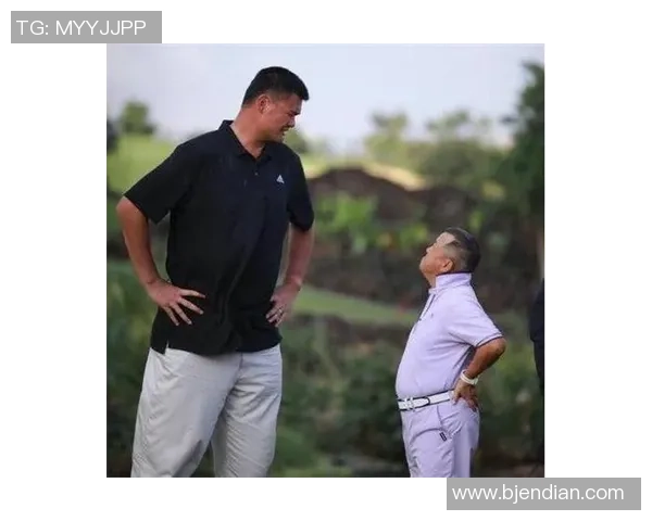 足球明星与影视巨星同框瞬间展现运动与艺术的完美融合 足球明星与影视巨星同框瞬间展现运动与艺术的完美融合