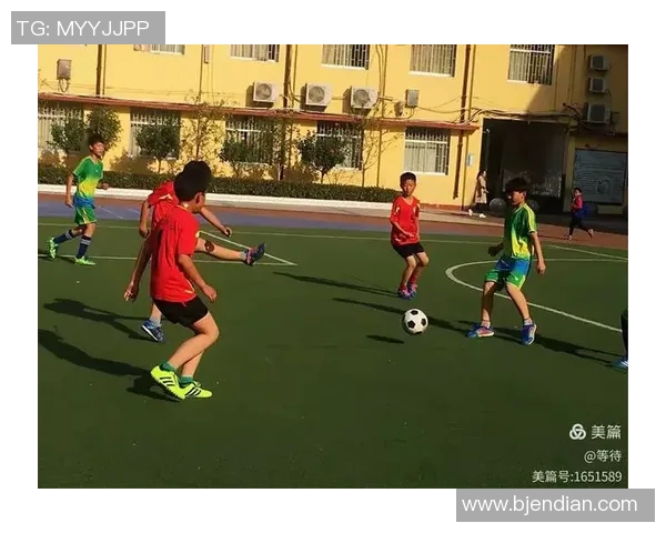 足球明星刘婷身高揭秘她在绿茵场上的优势与魅力分析 足球明星刘婷身高揭秘她在绿茵场上的优势与魅力分析